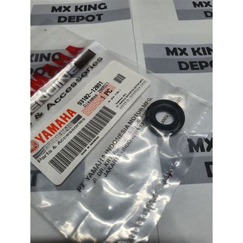 Genuine Shift Shaft Oil Seal For Sniper V V