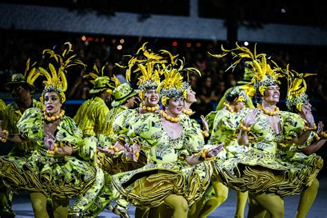 An Lise Baile Do Caju Da Mocidade Abre A Segunda Noite De Desfile