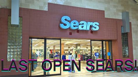 Shopping At One Of The Last Open Sears Stores Newport Centre Mall