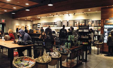 Howard Schultz on Fixing What Ails Starbucks – Visual Merchandising and ...