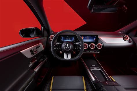 2024 Mercedes-AMG GLA45 S Specs & Photos - autoevolution