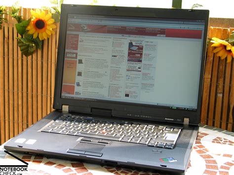 Review Lenovo Thinkpad R Notebook Notebookcheck Net Reviews