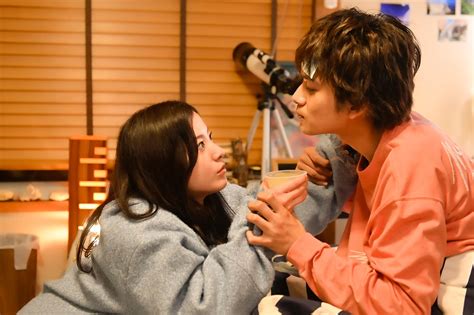 「星降る夜に」一星（北村匠海）、鈴（吉高由里子）にキスの“ステイ”仕返し 年下男子の悶絶やり取りに沼る視聴者続出 モデルプレス