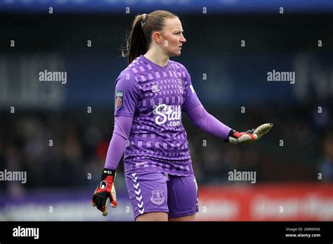 Everton Goalkeeper Courtney Brosnan React During The Adobe Women S Fa