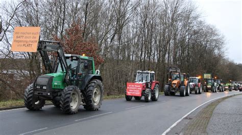 Update Gro Er Zulauf Bei Bauern Demo In Siegen