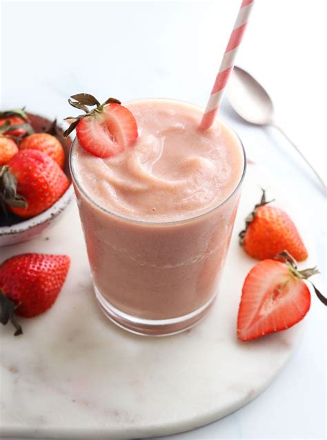 Healthy Strawberry Milkshake Vegan Detoxinista