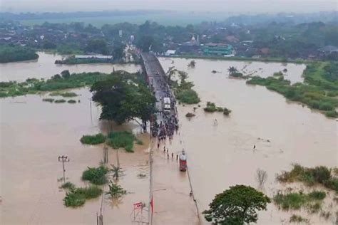 Banjir Grobogan Kecamatan Terendam Jalur Semarang Purwodadi Lumpuh