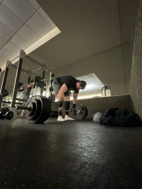 Deadlift Form Check! : r/StartingStrength