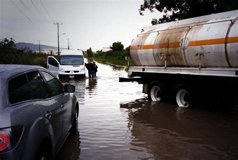 Ingresos A Fraccionamiento Inundados En Tlajomulco Tras Lluvia Grupo