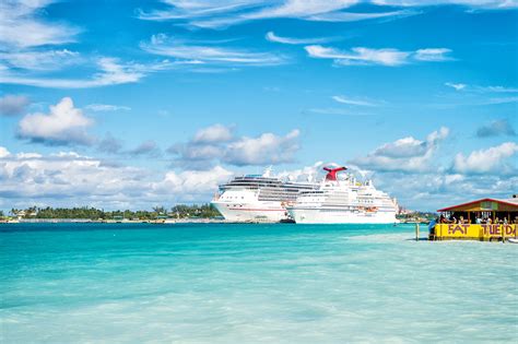 What to Pack for a Cruise to the Bahamas - Packing List Printable Included!