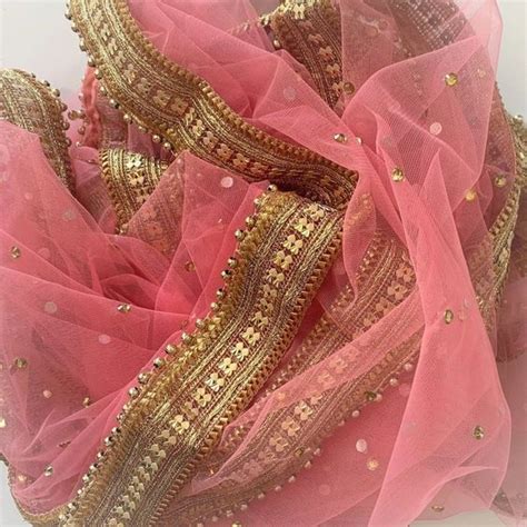 Épinglé par Celebrations of Light sur Pink nude magenta