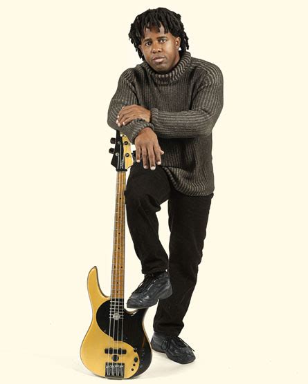 Bass Review - For Bassist : Victor Wooten Biography