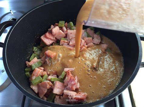 Chuleta Ahumada Con Nopales En Salsa Verde Laantojadera