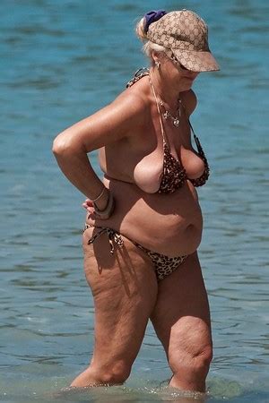 Free Granny Swimsuit Contest Photos