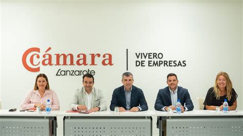 Camara De Comercio De Lanzarote Y La Graciosael Presidente Del Pp