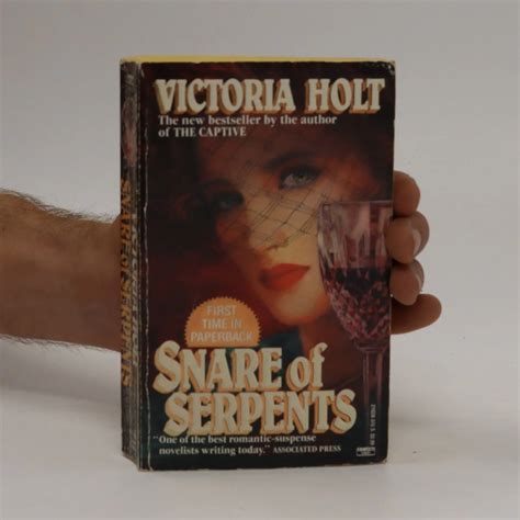 Snare Of Serpents Victoria Holt Knihobot Cz