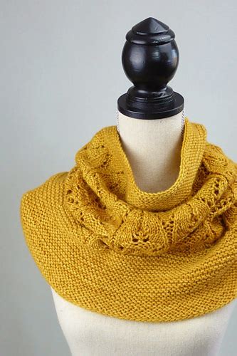 Ravelry Under A Golden Sun Cowl Pattern By Kelene Kinnersly