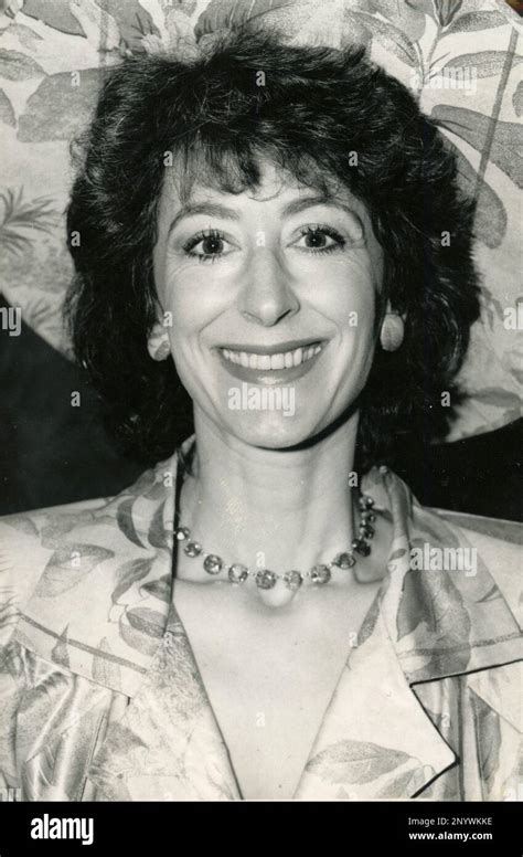 English actress Maureen Lipman, UK 1987 Stock Photo - Alamy