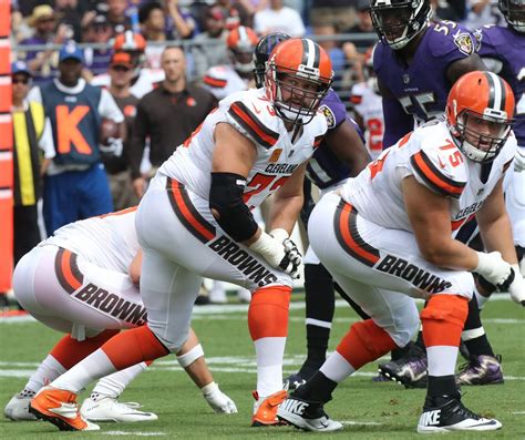 Browns Lg Joel Bitonio Says Joe Thomas Is An Objective Lock For Pro