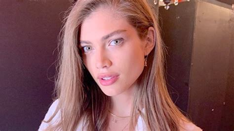 Can Victoria S Secret First Transgender Model Valentina Sampaio Save