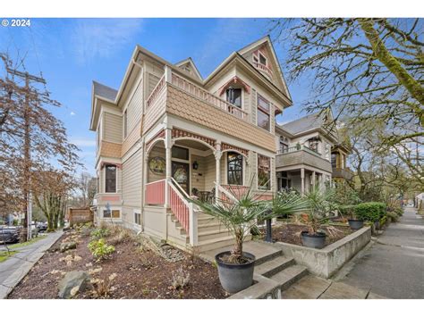 3402 S Corbett Ave Portland OR 97239 MLS 24524228 Redfin