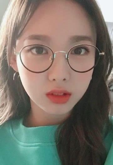 Photos Of Twice Nayeon Looking Adorable With Her Glasses Twice Portal