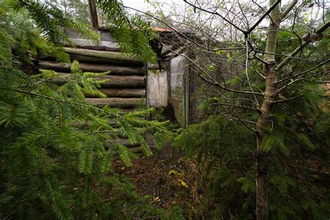 Holzhausbunker Im Wald Chaoshusky Flickr