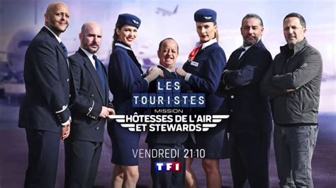 Les Touristes Hôtesses de l Air Stewards sont de retour YouTube