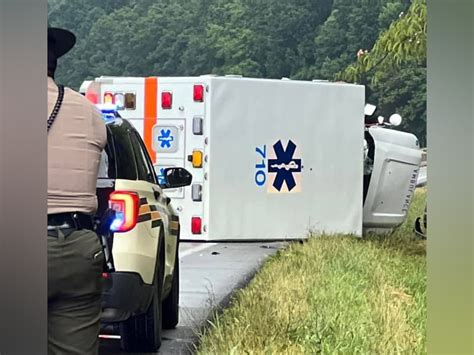 Putnam County Tn Ems Ambulance Involved In Wreck Jems Ems