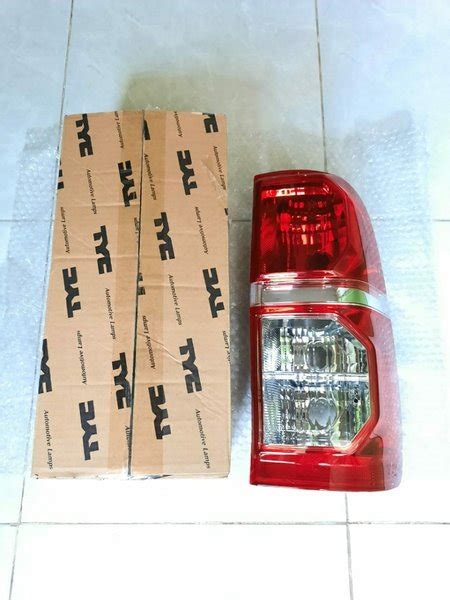 Jual Lampu Stop Lampu Belakang Tyc Hilux Vigo Pick Up