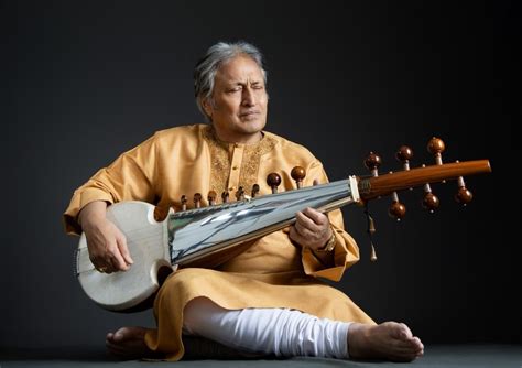 musicians ustad amjad ali khan kaushiki chakraborty amaan  ayaan