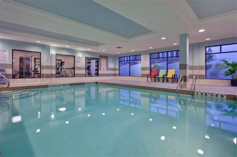 Holiday Inn Express Hotel & Suites Ottawa West-Nepean, Ottawa (ON ...