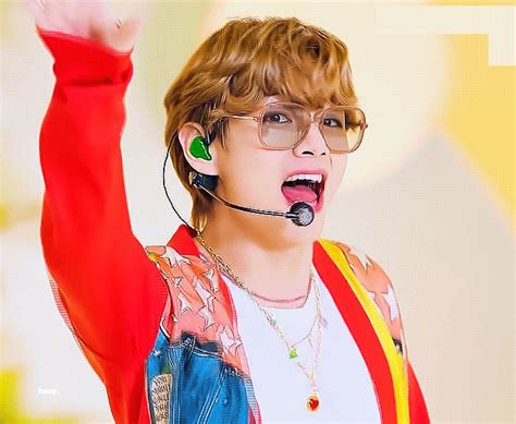 10+ Kim Taehyung Foto Bts Dynamite 2020 - Kpop Lovin