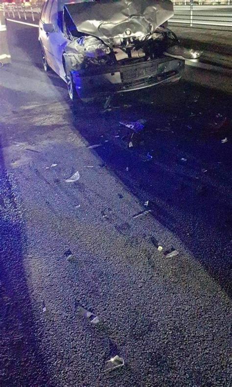 Wypadek za autostradzie A4 Ogromne korki i śmigłowiec LPR w akcji