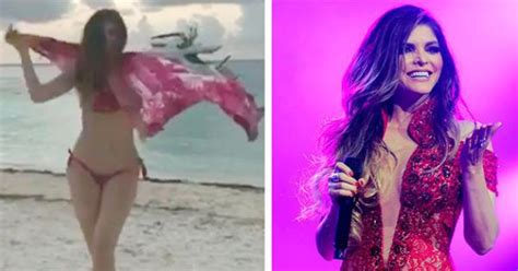 Ana Bárbara deleita en bikini a sus fans