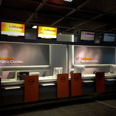 Lufthansa Service Center B Flughafendienst In Flughafen