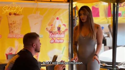 I Fuck A Foreigner In Exchange For Hanging Around The City With Him