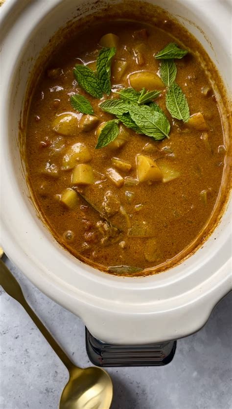 Nathan Anthonys Slow Cooker Lamb And Potato Curry The Irish Times