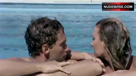 Anna Maria Rizzoli Nude In Pool L Insegnante Al Mare Con Tutta La