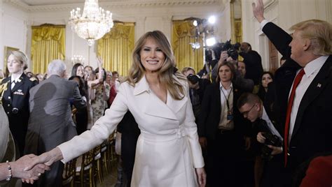 Primul Portret Oficial Al Melaniei Trump La Casa Alb Str Ine