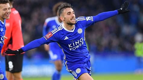 Yunus Akgün Leicester City den ayrıldı