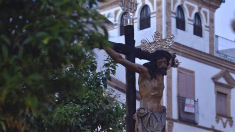 Las Im Genes Del V A Crucis De Las Cofrad As De Sevilla Con El Cristo