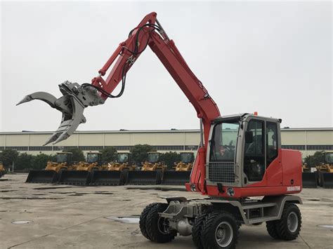 Earthmoving Machine Xgma 14 Ton Small Wheel Excavator Xg815W China 15