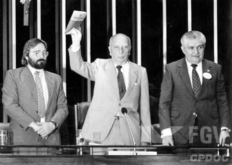 Nova Republica - Nova República: início, acontecimentos, presidentes - Escola Kids