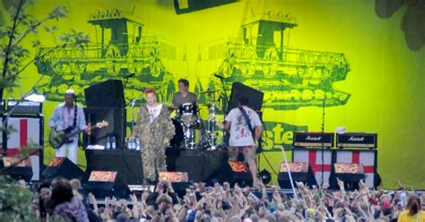 Sex Pistols Sans Johnny Rotten Will Play Never Mind The Bollocks In