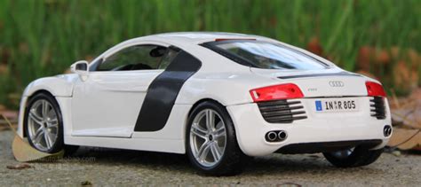 118 Maisto Premium Edition Audi R8 Gt White Diecast Car Model