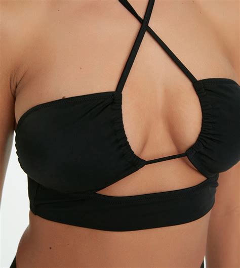 Buy Trendyol Cut Out String Neck Bikini Top In Black Thstreet Qatar