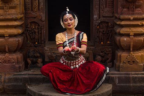 Odissi Bonito Classical Dance India Odisha Peace HD Wallpaper