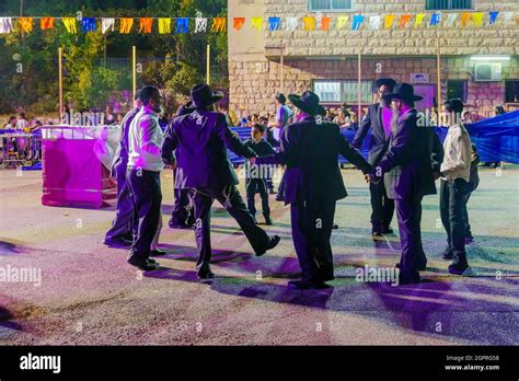 Simchat Torah Fotos Und Bildmaterial In Hoher Aufl Sung Seite Alamy