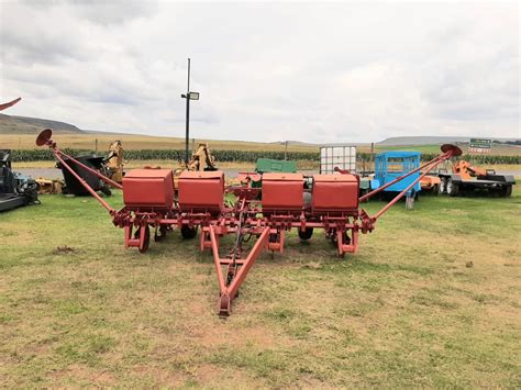 Massey Ferguson Row Maize Planter Dirtworx